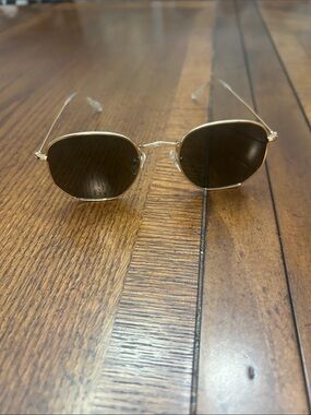 Sojos SJ1072 women’s Gold Frame Brown Lens Sunglasses like new